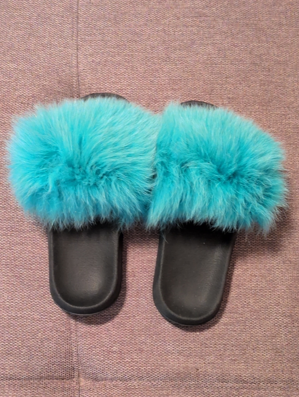 Source Unknown Turquoise Faux Fur Slide Sandals